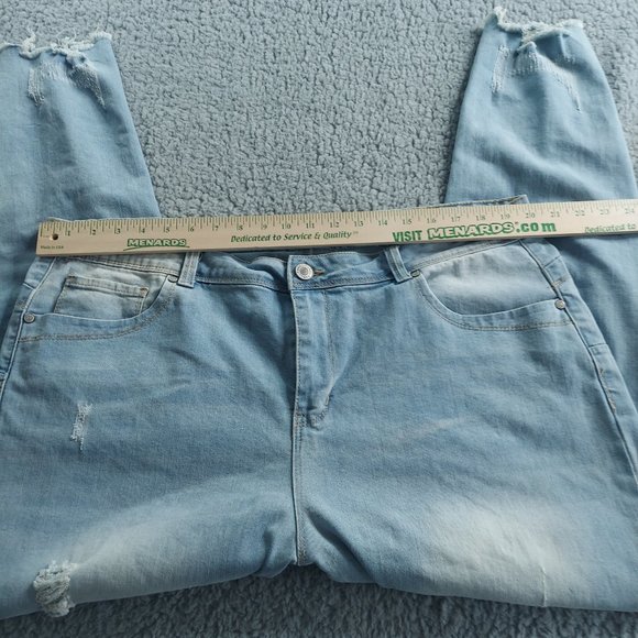 THRILL Plus Size Jeans 20 Blue Faded Bleach Wash Distressed Raw Hem Ripped Pants - Picture 10 of 16